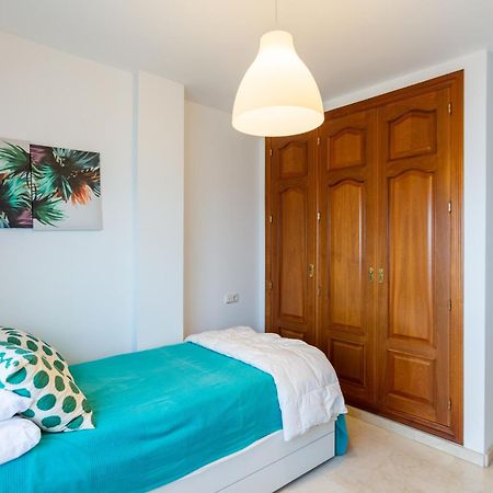 Bonito Apartamento En Primera Linea De Playa Estepona Kültér fotó