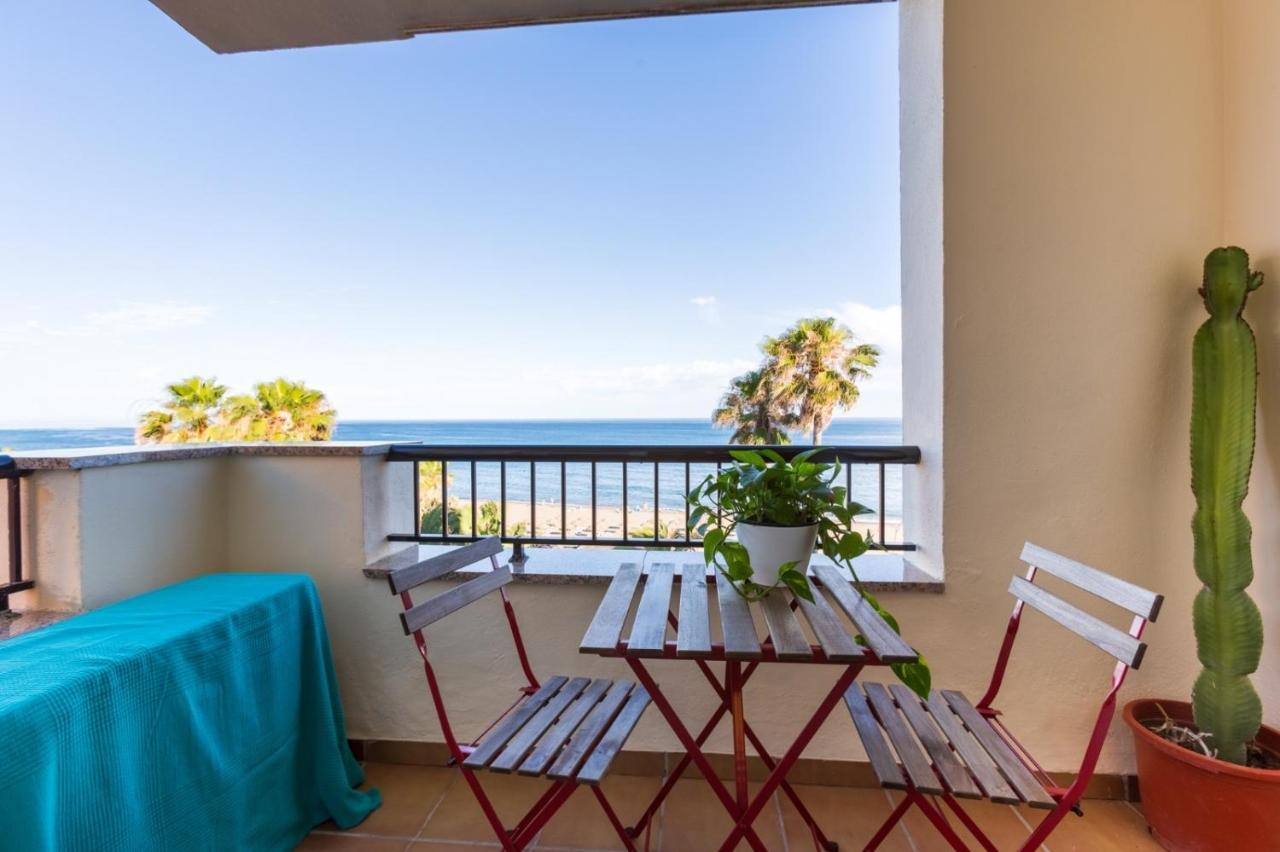 Bonito Apartamento En Primera Linea De Playa Estepona Kültér fotó